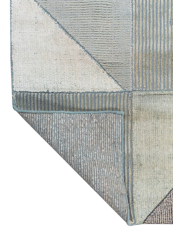 aprezo ivory wool and bamboo silk hand loom Rug - Backing Shot