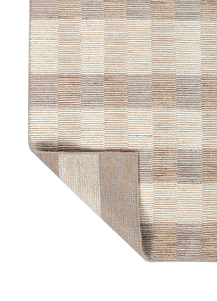 saga ivory wool hand loom Rug - Backing Shot