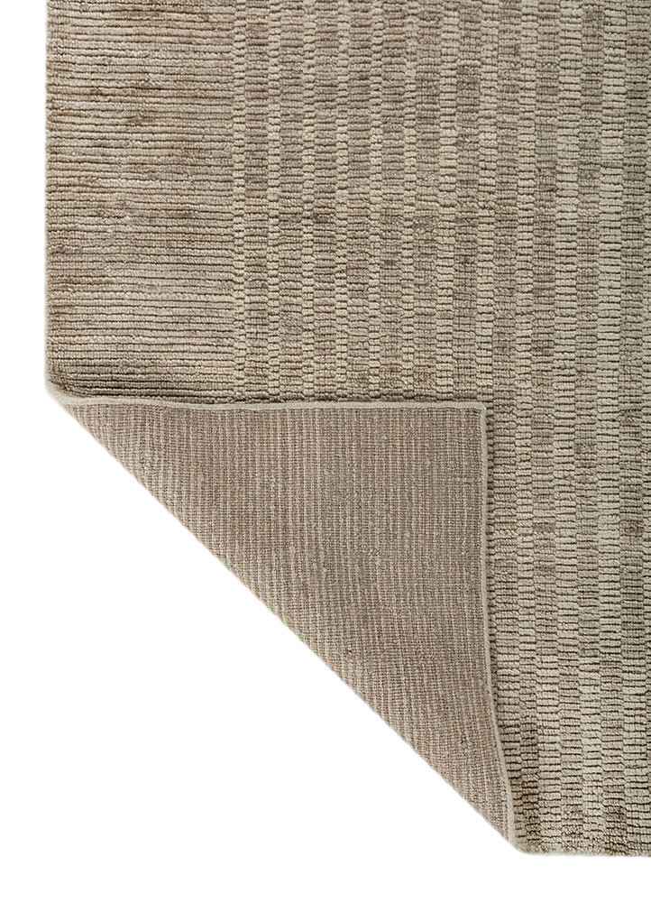 saga green wool hand loom Rug - Backing Shot saga green wool hand loom Rug - Backing Shot