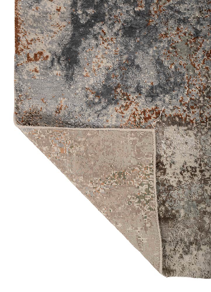 uvenuti ivory wool and bamboo silk hand knotted Rug - Backing Shot