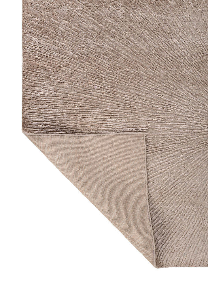 uvenuti ivory wool and bamboo silk hand knotted Rug - Backing Shot