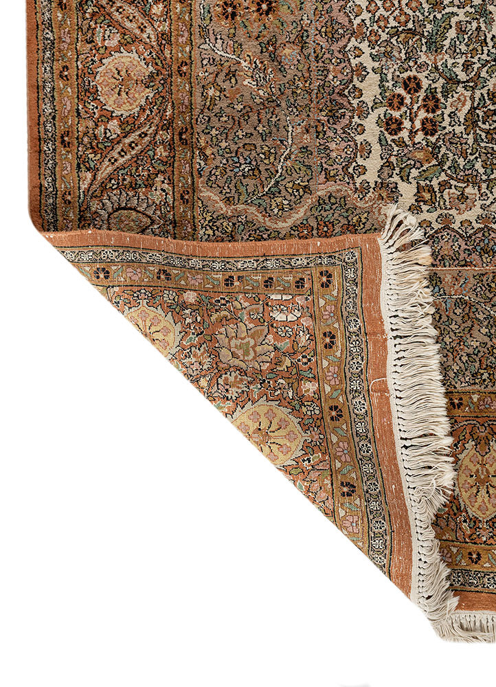 gulmarg green silk hand knotted Rug - Backing Shot