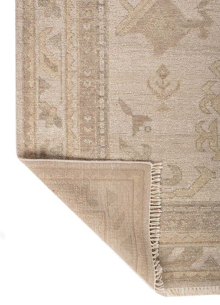 erbe ivory wool hand knotted Rug - Backing Shot