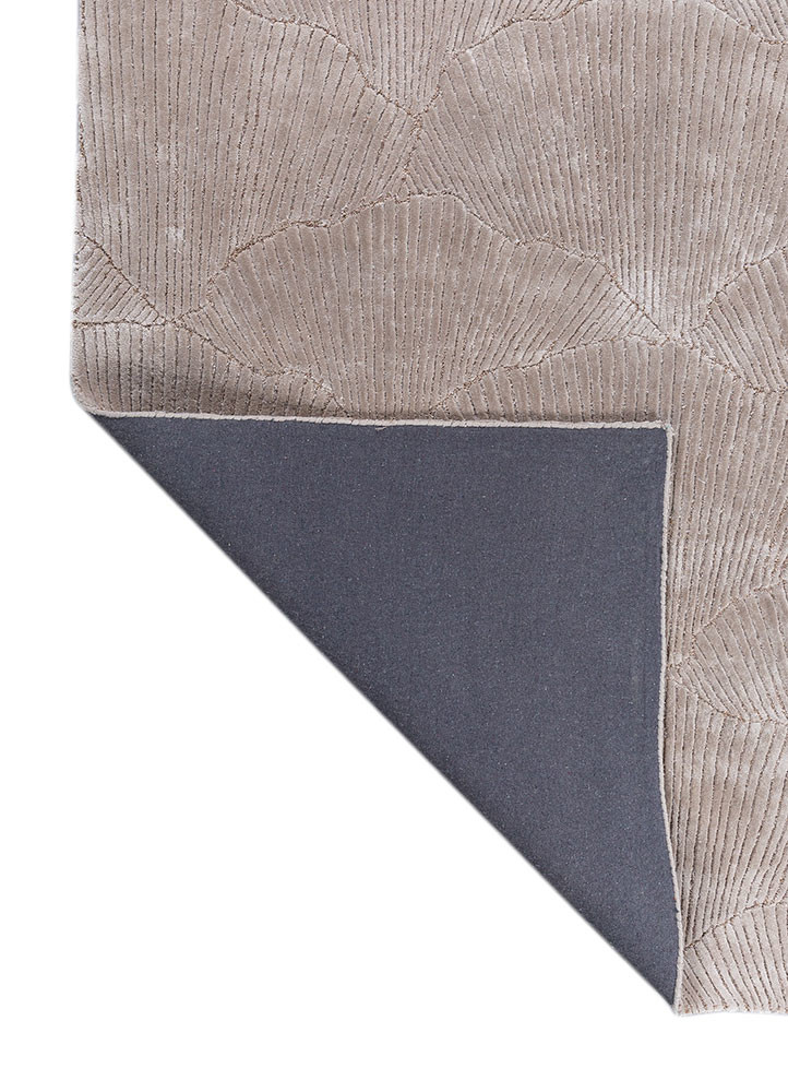 aurelia ivory viscose hand tufted Rug - Backing Shot