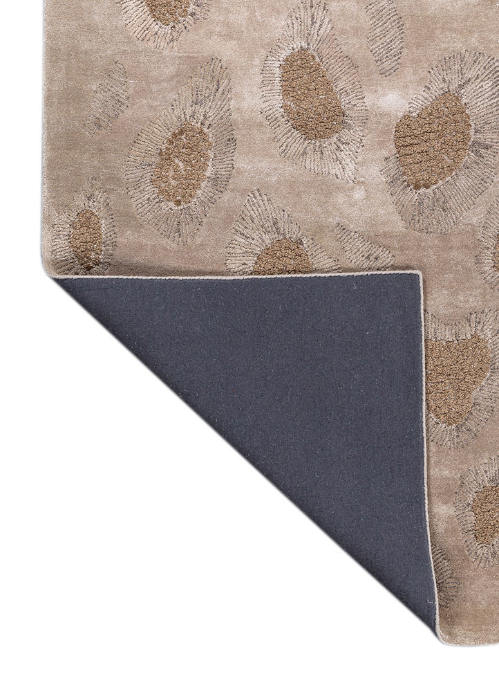 wild wanderlust ivory wool and viscose hand tufted Rug - Backing Shot