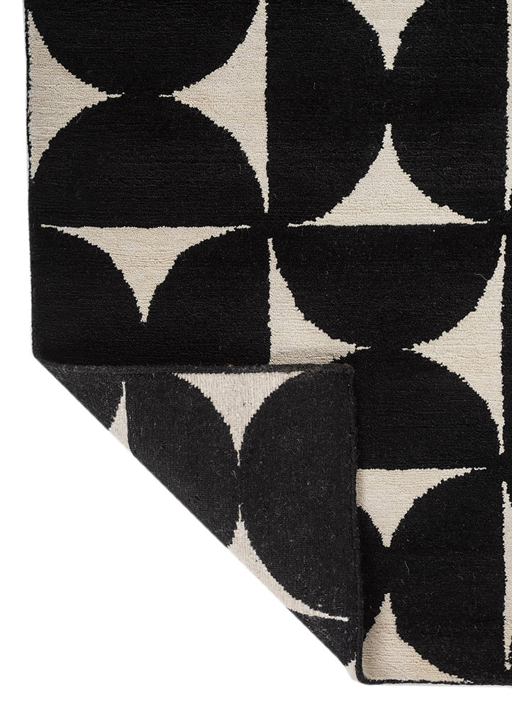 aprezo grey and black wool hand knotted Rug - Backing Shot aprezo grey and black wool hand knotted Rug - Backing Shot