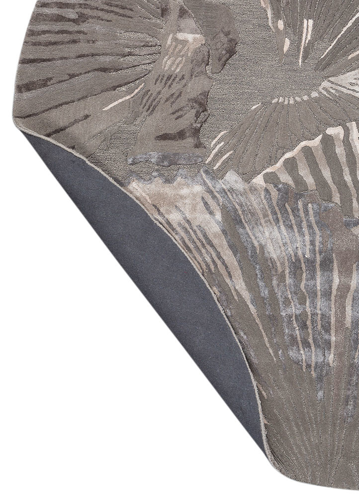 aurelia grey and black wool and viscose hand tufted Rug - Backing Shot